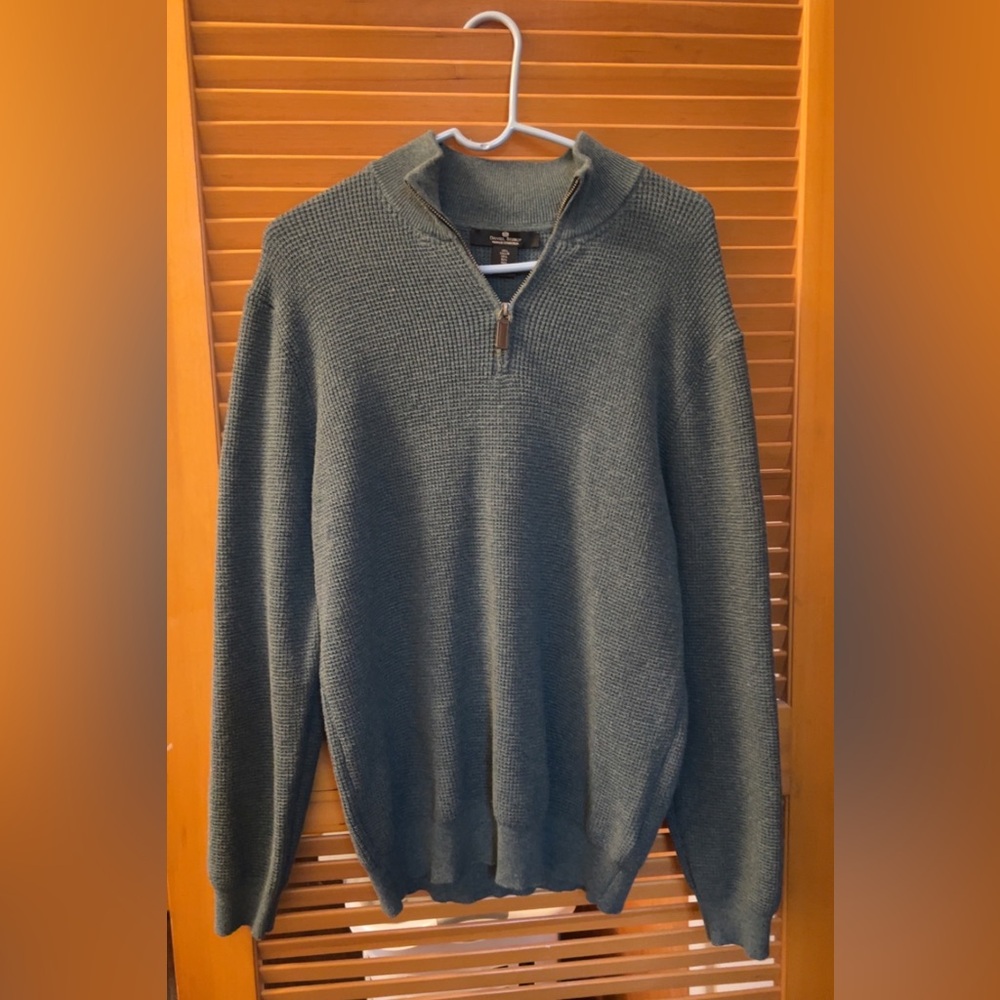 Mens Large Daniel Bishop Top